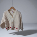 Saco, cardigan, diseño con corazones, para niño o niña